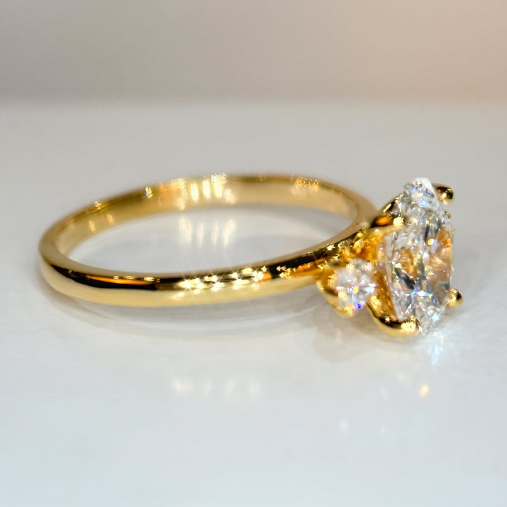 1.03 Ct Oval Lab-Grown Diamond Three-Stone Engagement Ring in 14K Yellow Gold — D/VVS2 IGI Certified
