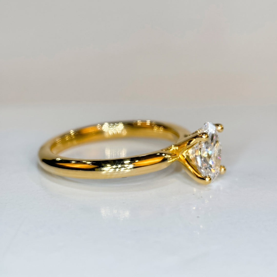 1.04 Ct Oval Lab-Grown Diamond Solitaire Engagement Ring in 14K Yellow Gold — D/VVS2 IGI Certified