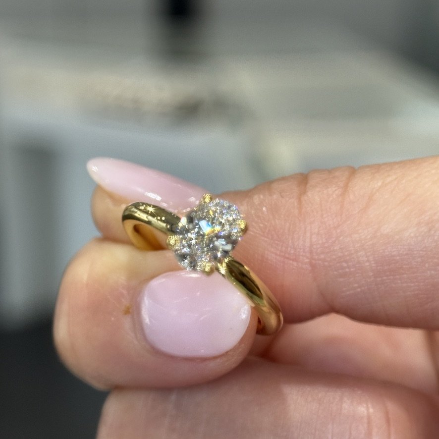 1.04 Ct Oval Lab-Grown Diamond Solitaire Engagement Ring in 14K Yellow Gold — D/VVS2 IGI Certified — View 8