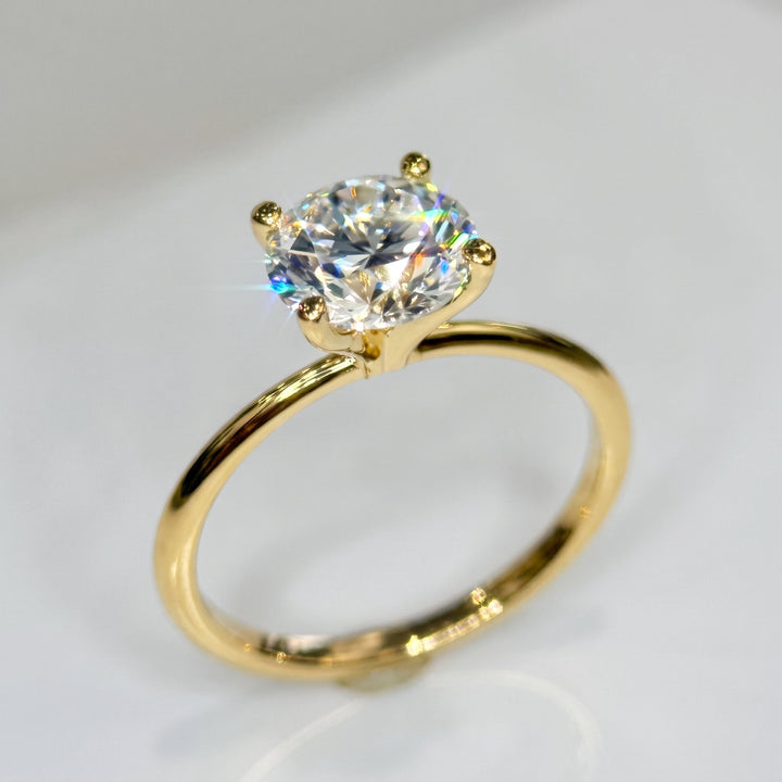 1.51 Ct Round Lab-Grown Diamond Solitaire Engagement Ring in 14K Yellow Gold — D/VVS2 IGI Certified