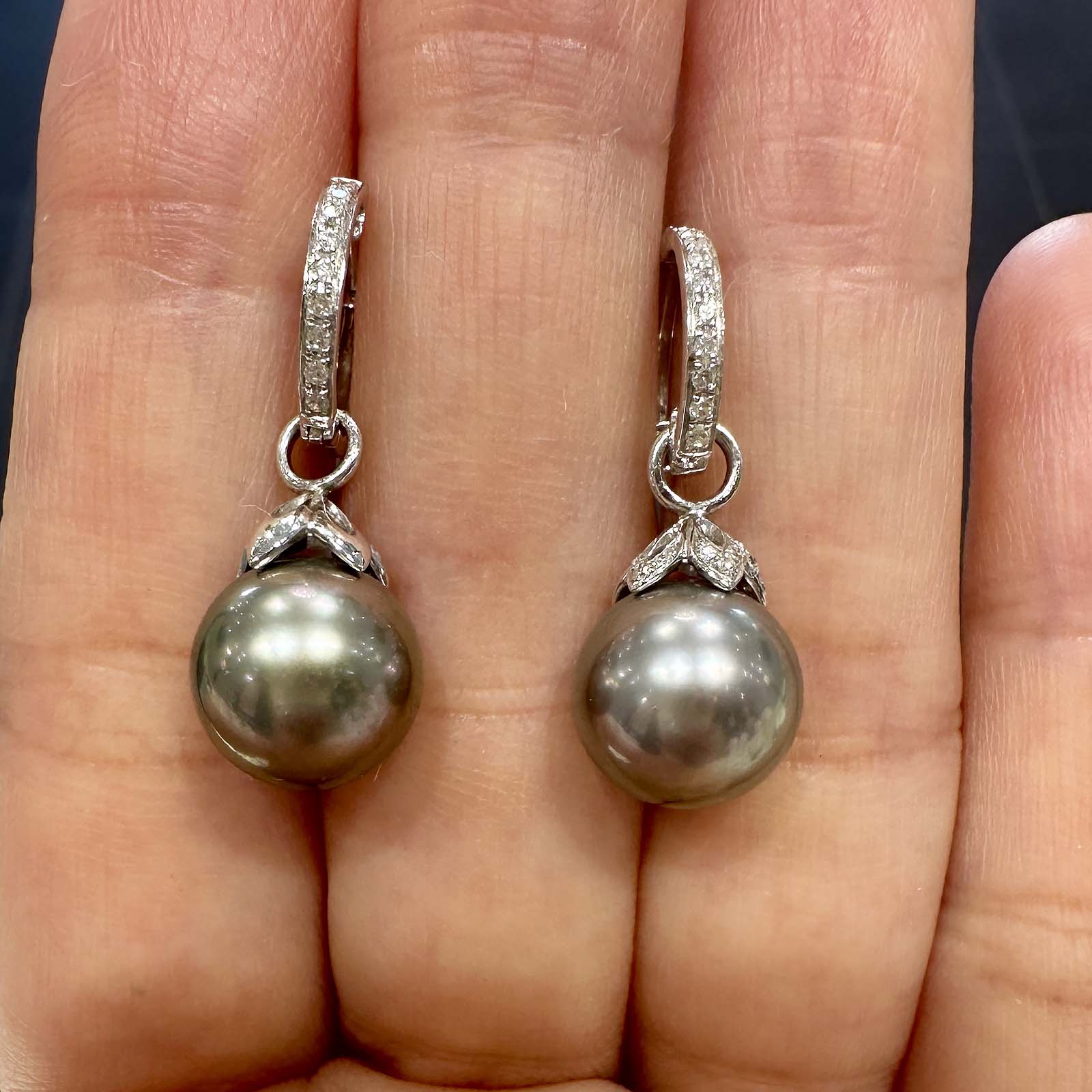 Tahitian Pearl Garnet 14K Goldfilled Earrings, Grey Pearl, selling Gemstone, Dangle Earrings, Handmade, lilychenstudio