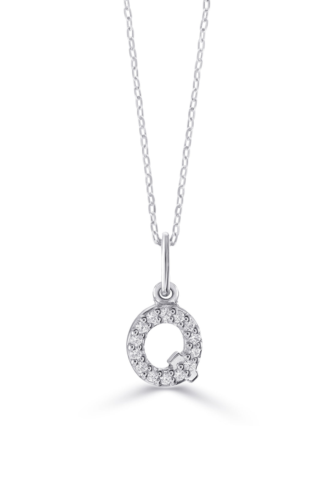 10K White Gold Diamond Initial Q Pendant Necklace — product photo