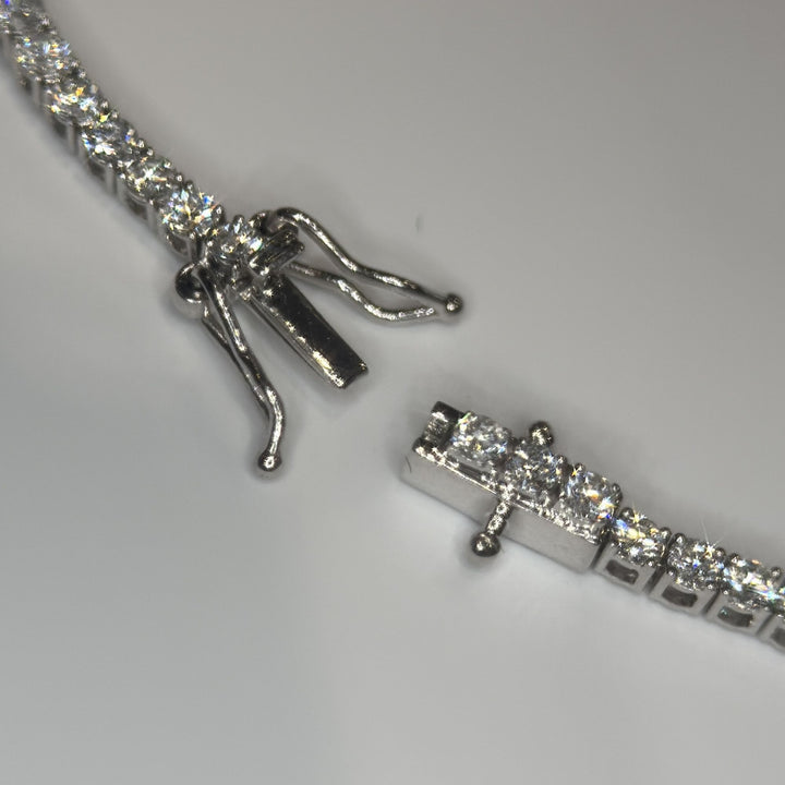 Open tennis bracelet clasp, tongue-and-box