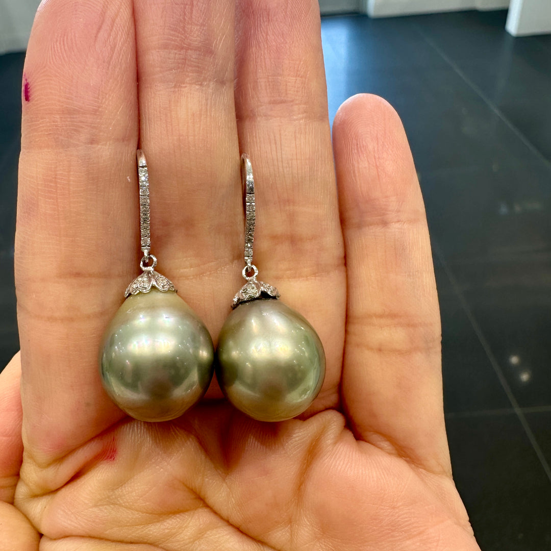 14.6mm grey-green Tahitian Pearl Earrings with diamonds in 14K white gold