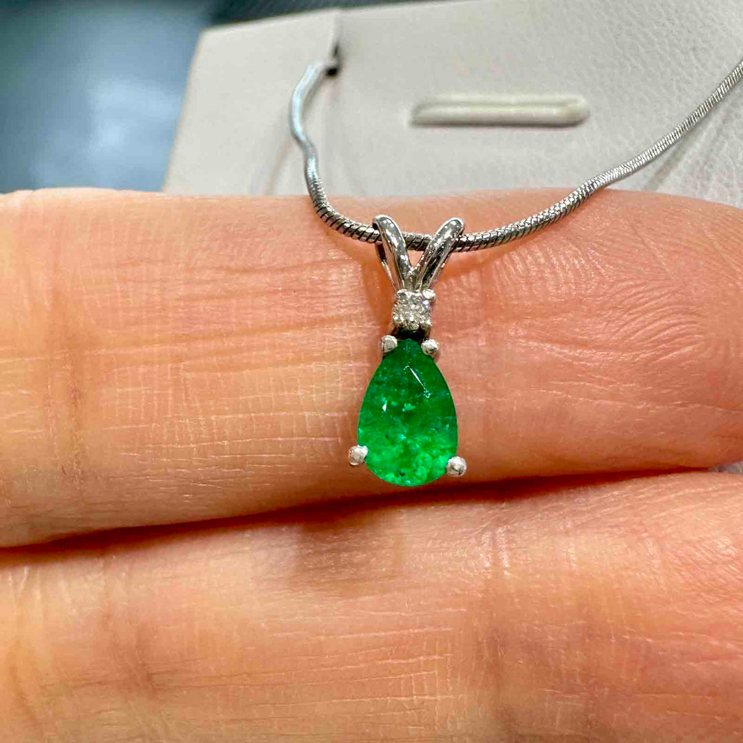 14K white gold pendant with 0.53 ct Colombian emerald and natural 0.021 ct diamond on an 18" 14K white gold box chain, perfect for May birthstone gifts.