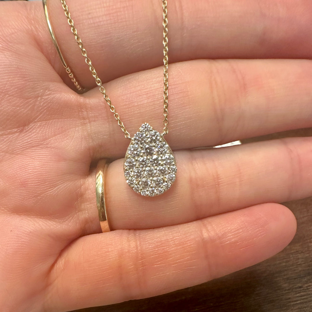 1 carat lab grown diamond necklace with VVS clarity and D-E color on yellow gold chain