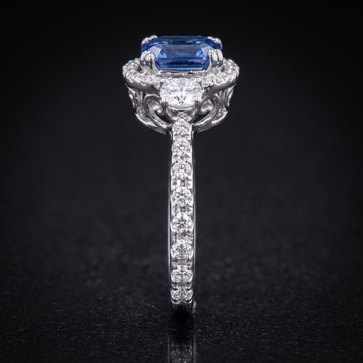 Stunning 14K Gold Oval Blue Sapphire Ring with Halo and Side Stones