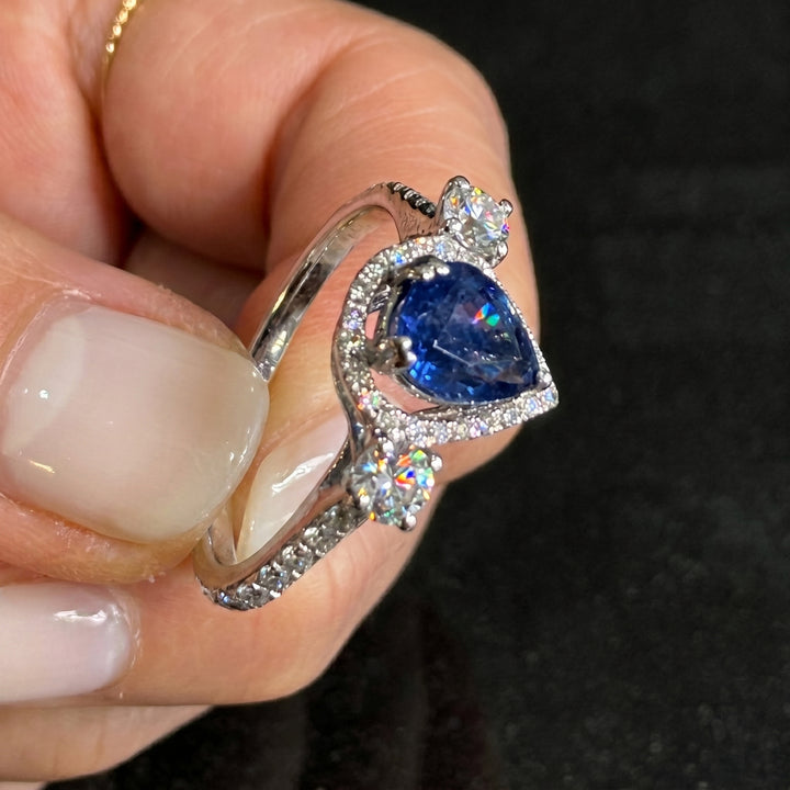 Pear-Shaped natural Blue Sapphire Ring
