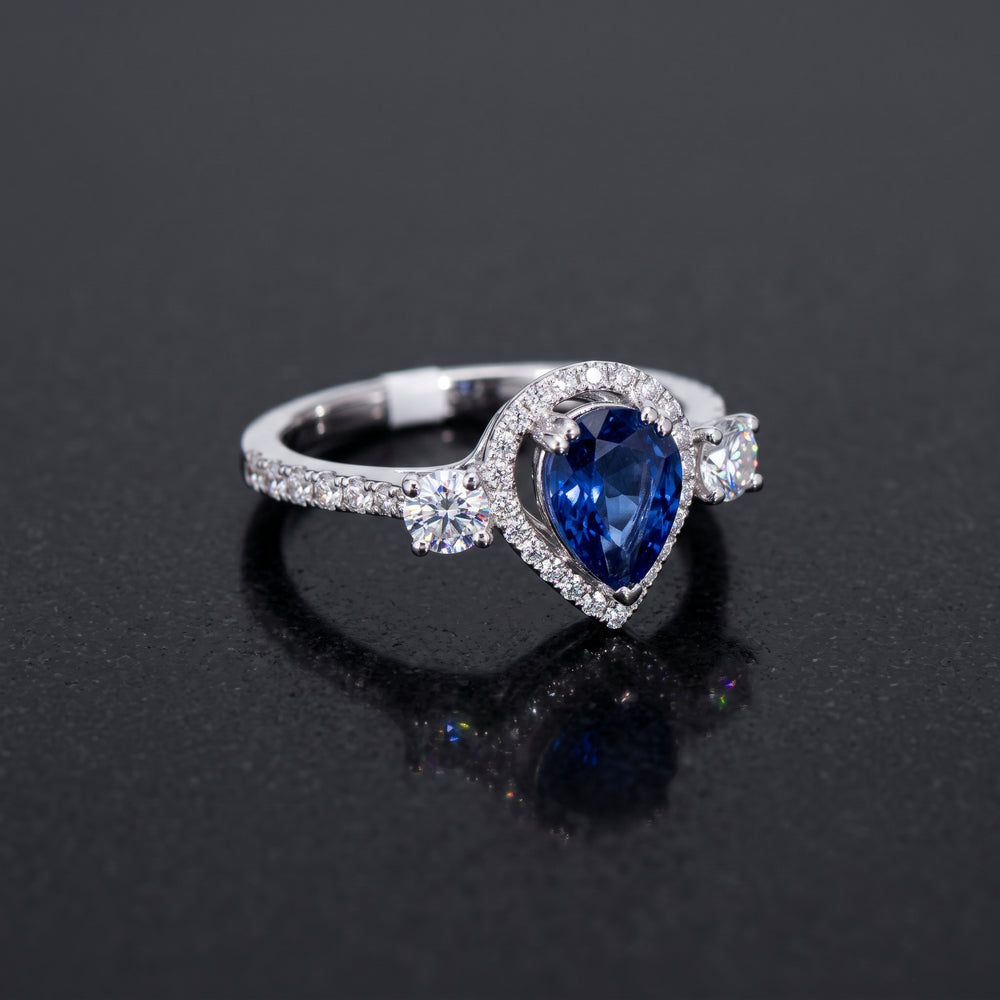 Pear-Shaped natural Blue Sapphire Ring