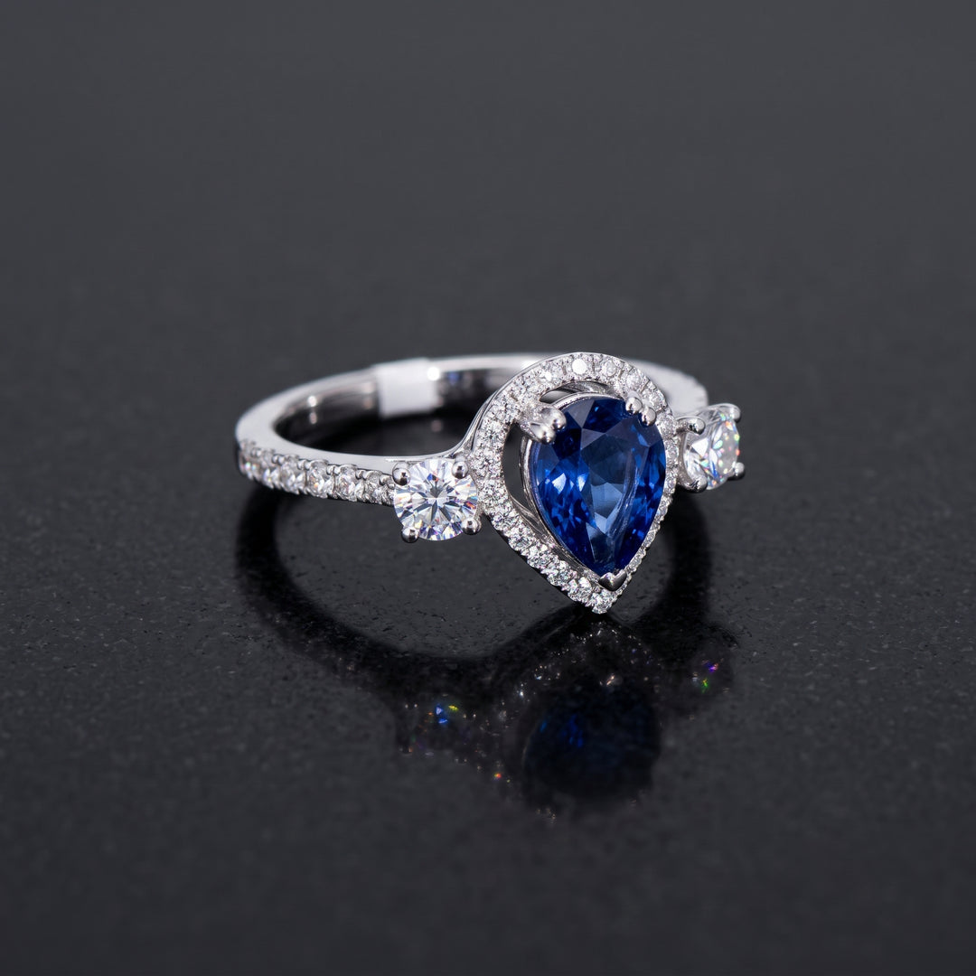 Pear-Shaped natural Blue Sapphire Ring