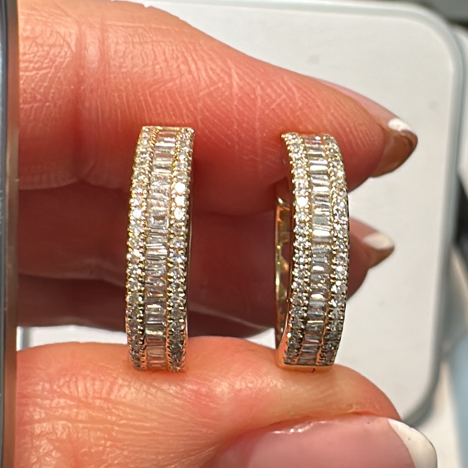 0.56 CT natural diamond hoop earrings in 14K yellow gold, 16.8mm diameter.