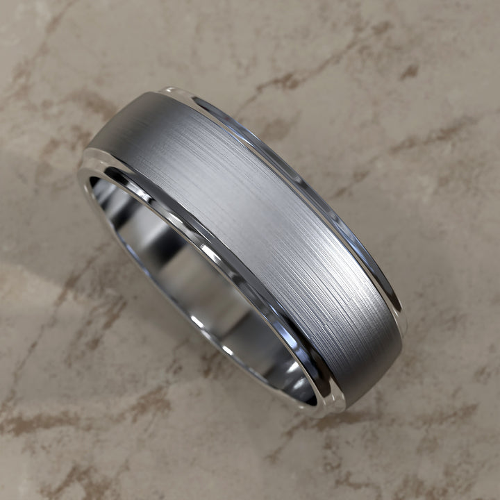 7.5mm brushed half round men’s band with polished step edges