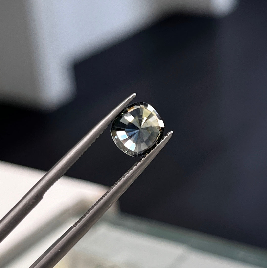 Certified 2.85ct cushion cut color-change sapphire unheated
