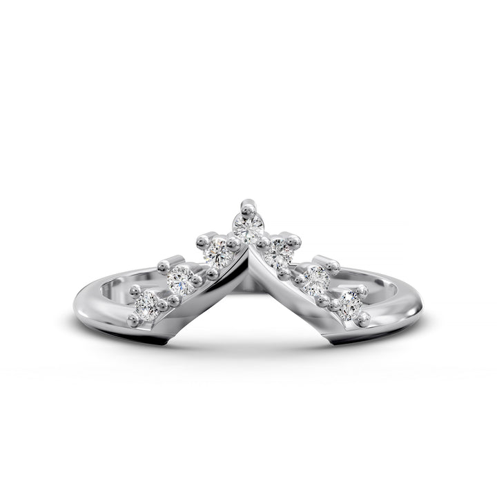 v shaped chevron diamond band with round brilliant stones