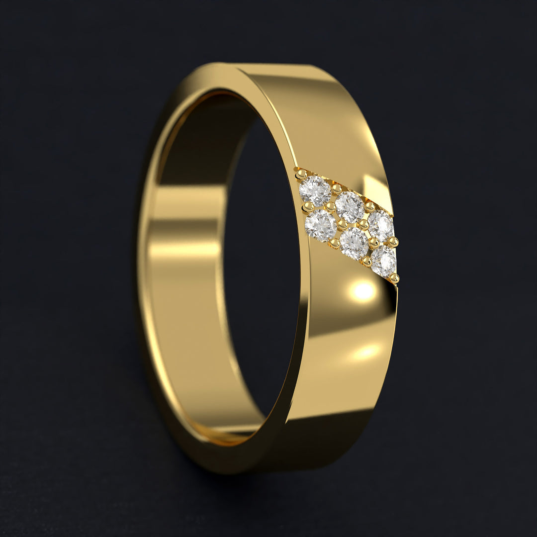 men’s band with center-set diamond cluster