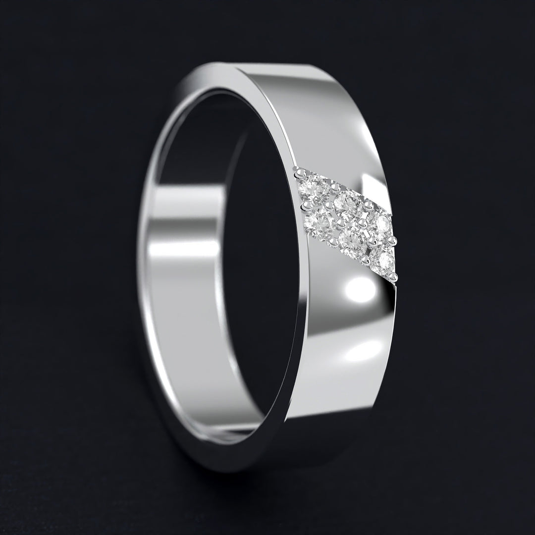 men’s band with center-set diamond cluster