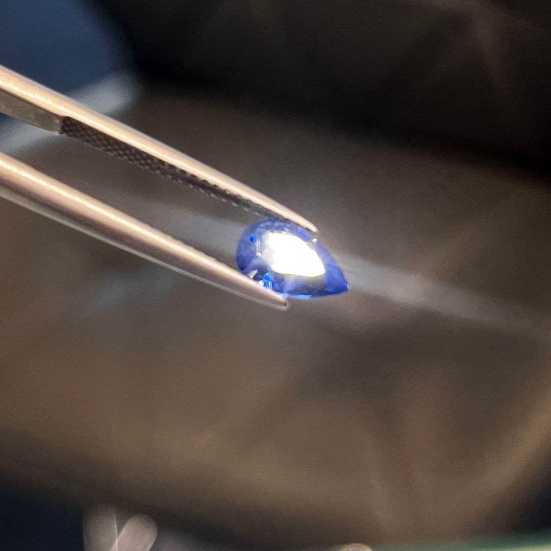 Natural Pear blue sapphire 1.36ct with medium to dark blue color