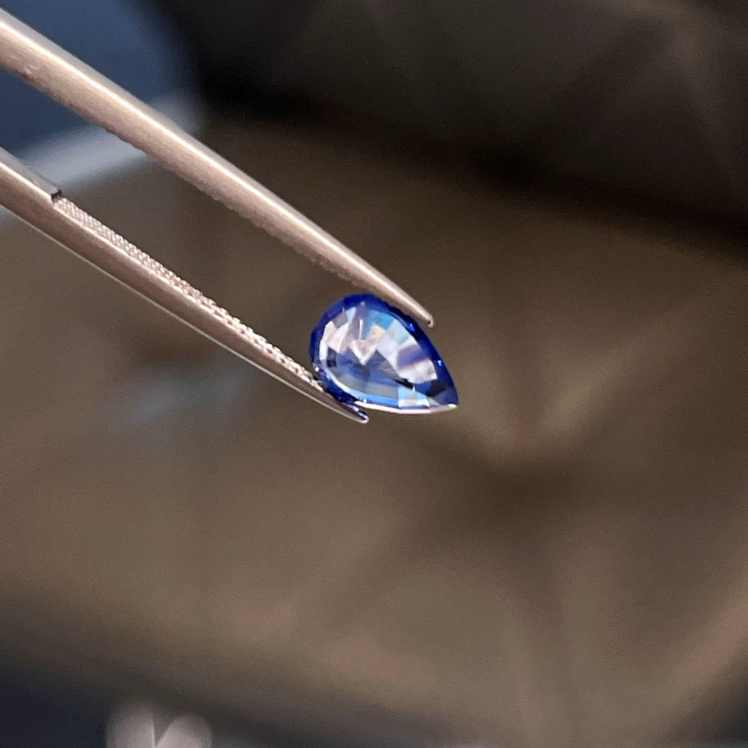 Natural Pear blue sapphire 1.36ct with medium to dark blue color