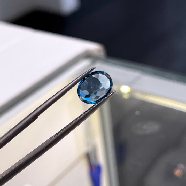 Oval blue topaz 3.25ct loose gemstone