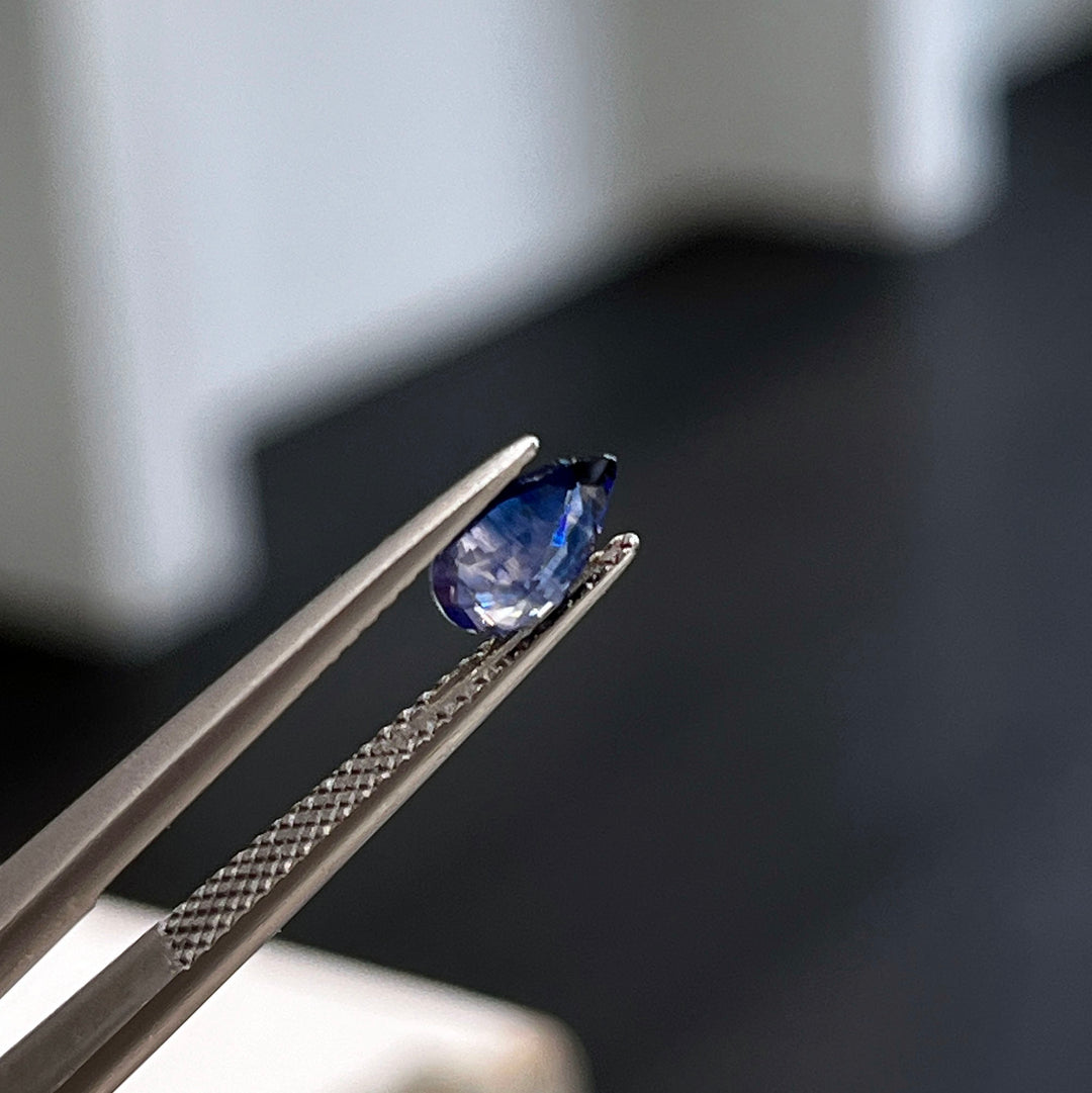 Pear-shaped blue sapphire 0.85ct loose gemstone