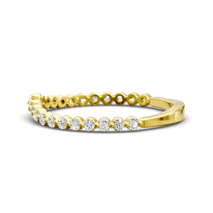 V-shaped gold diamond band with shared prong round stones in a wishbone contour